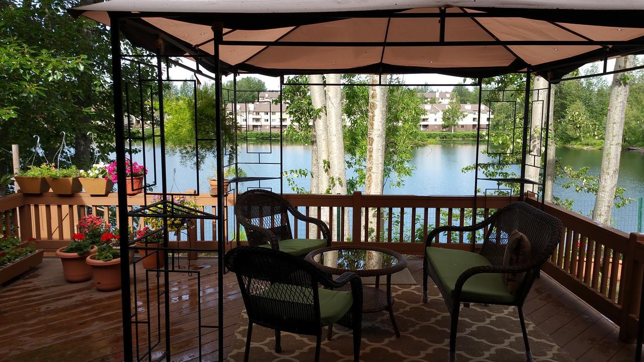 אנקורג' Reflection Lake Bed And Breakfast מראה חיצוני תמונה